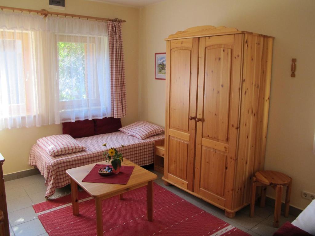 Foki Apartman Sopron Room photo